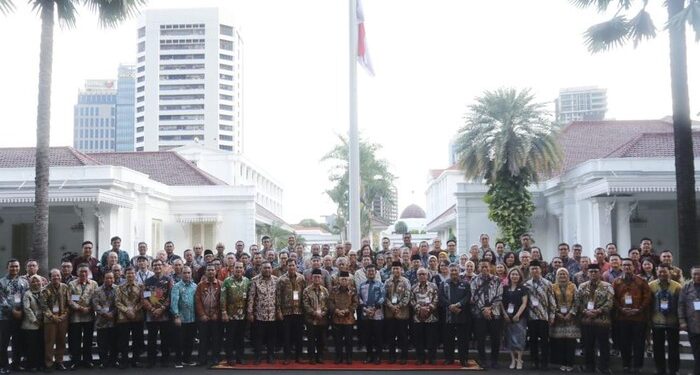 Wapres Minta GAPKI Lawan Kampanye Negatif soal Kelapa Sawit Indonesia